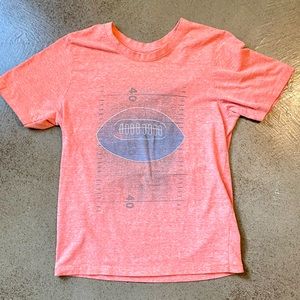 Red Camel Football Tee. Boys Large.